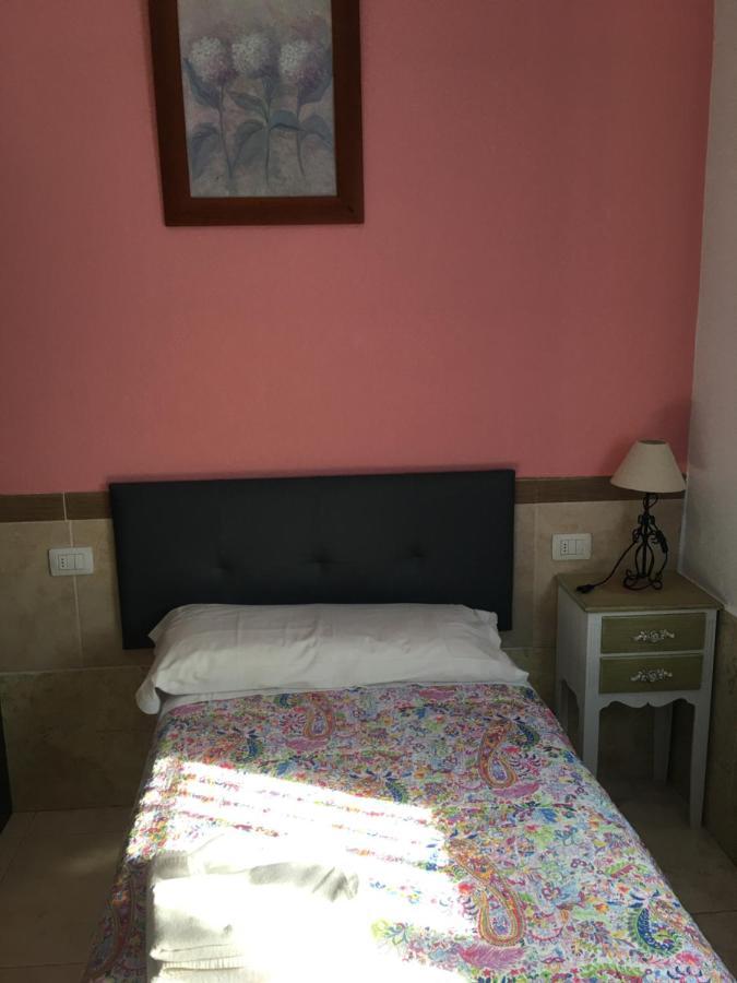 Отель Hostal O Labrador O Hospital Экстерьер фото